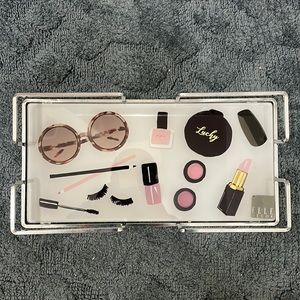 Make up containers
